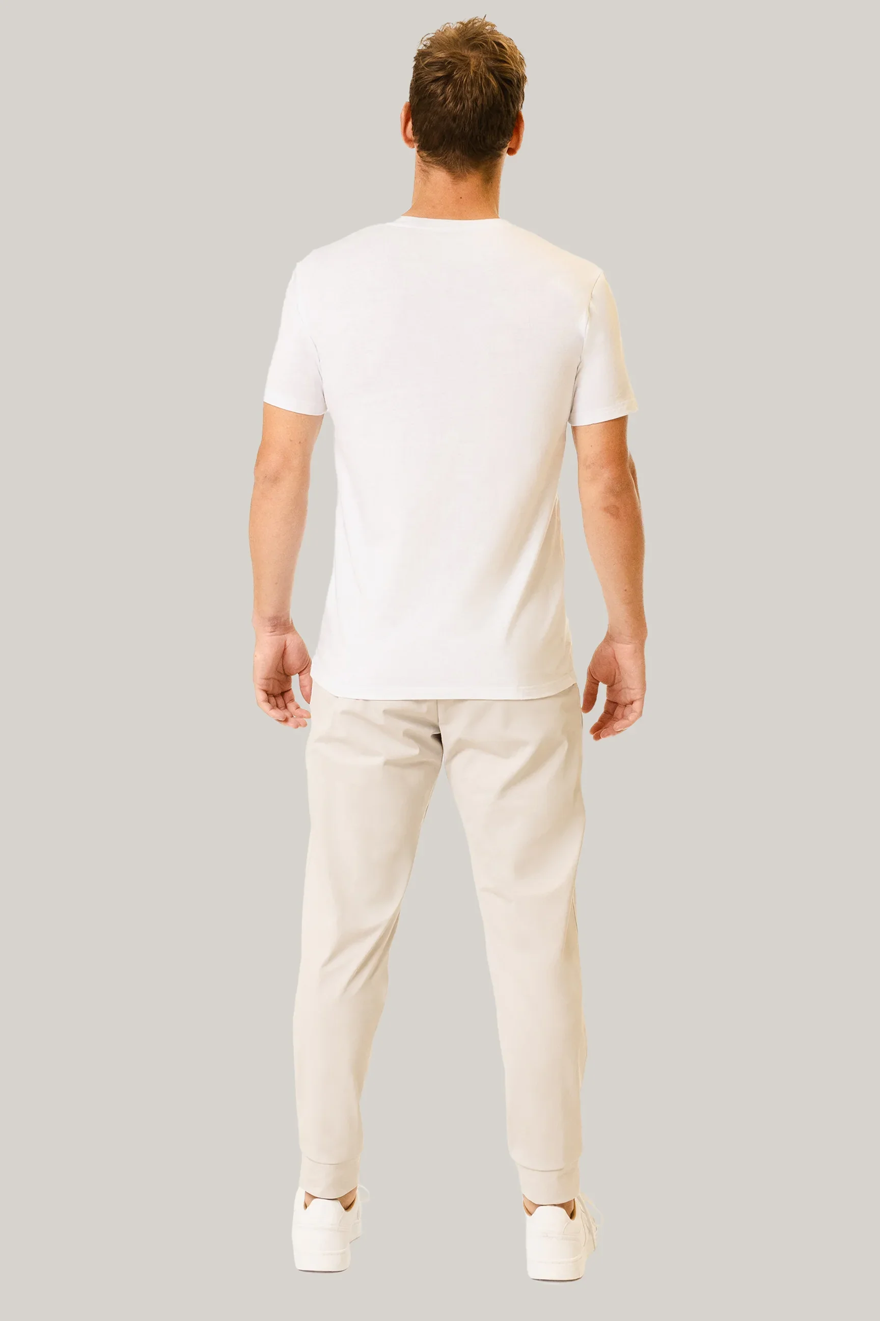 V-Neck - Classic White 5-Pack - Image 4