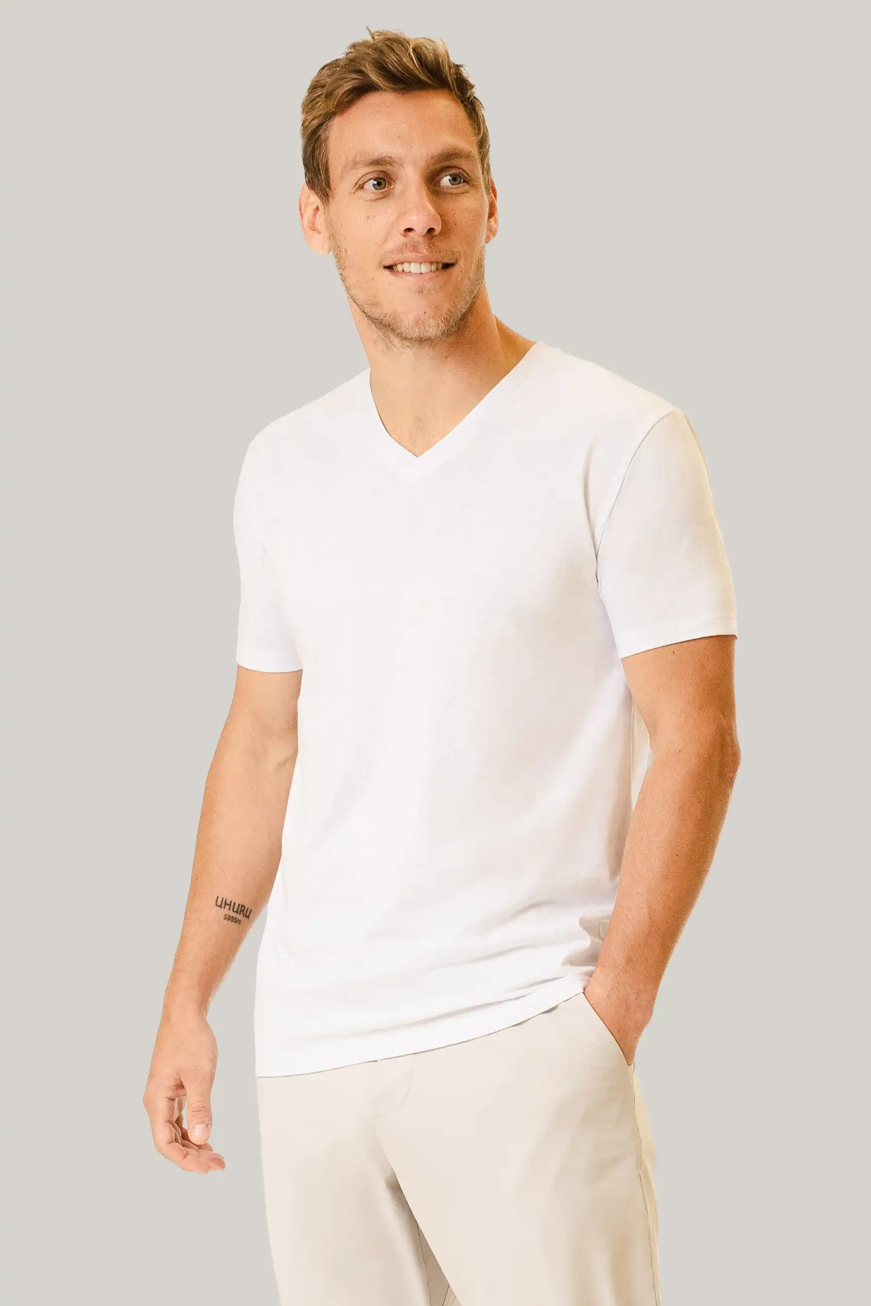 V-Neck - Double Black White 4-Pack - Image 5